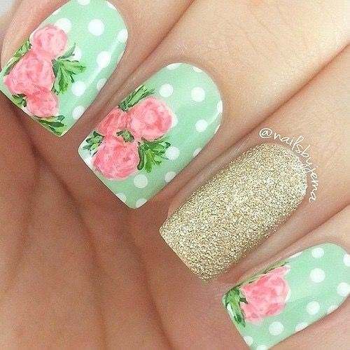 Floral nails: Η hot τάση στα νύχια για την Άνοιξη του 2017 (φωτό)